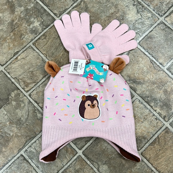 Squishmallows Beanie Toque Hat with Ears and Gloves Set, Pink with Sprinkles - Picture 2 of 11